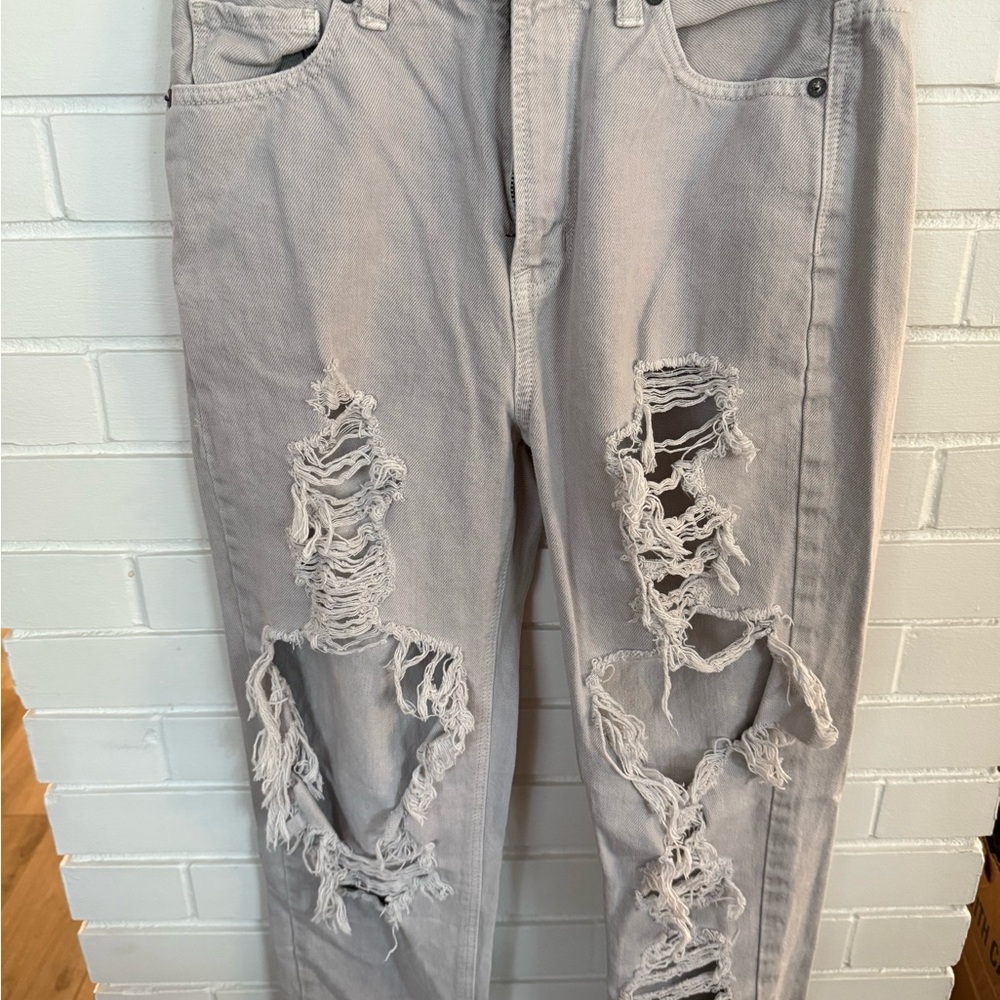 American Eagle Outfitters Gray Boyfriend Jeans Distressed
